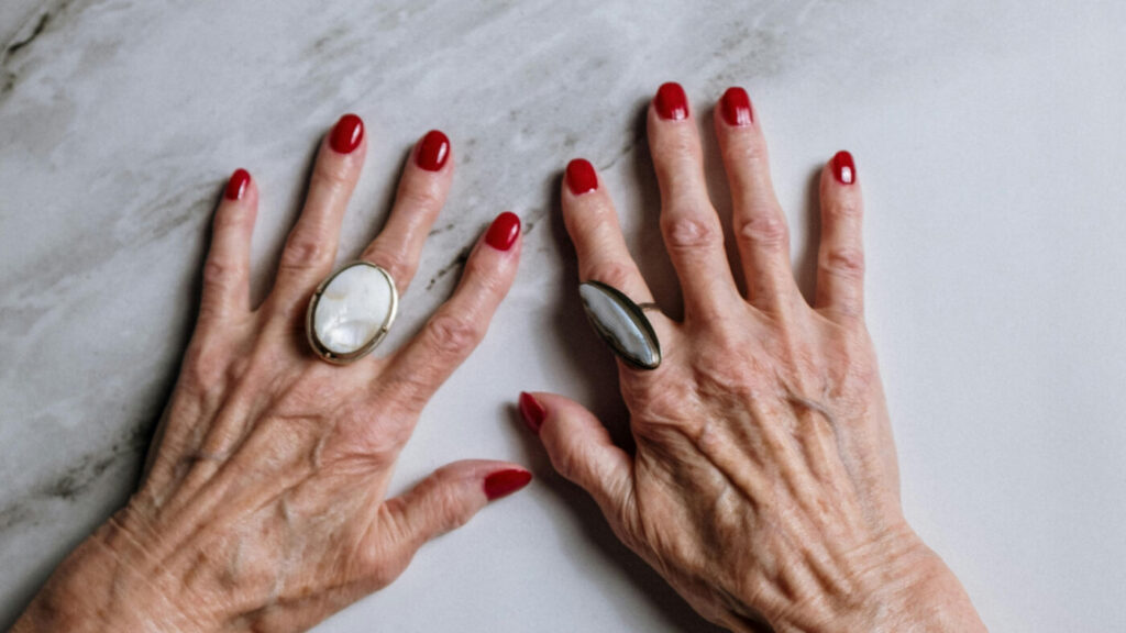 hand ageing